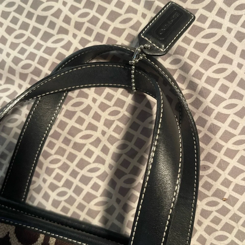 Coach Brown and Cream Shoulder Bag - Picture 7 of 16